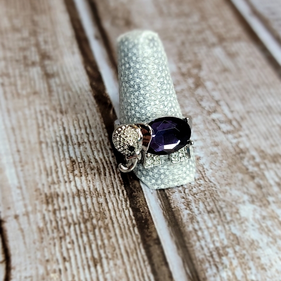 Women's Elephant Ring Size 8.5 - Picture 2 of 4